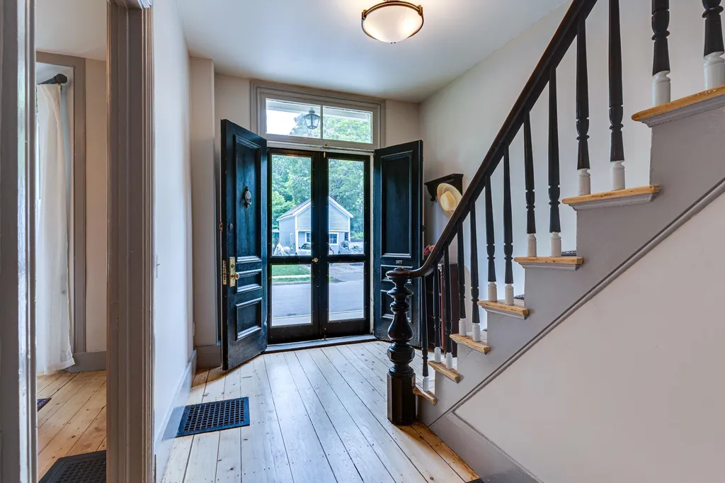 456 Lincoln Avenue Portsmouth NH 03801