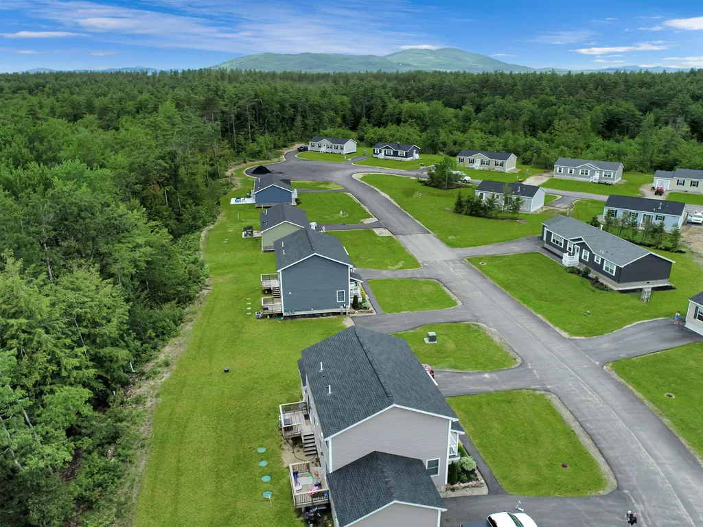 17a Margarets Way Ossipee NH 03864
