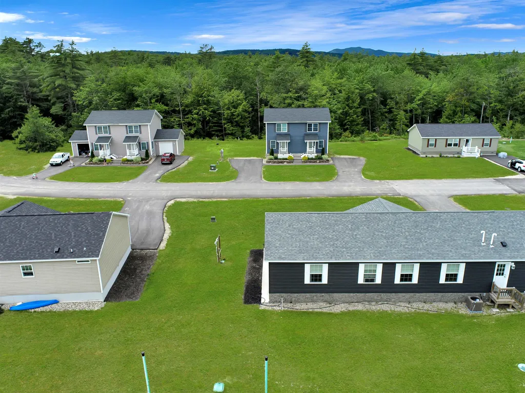 17a Margarets Way Ossipee NH 03864