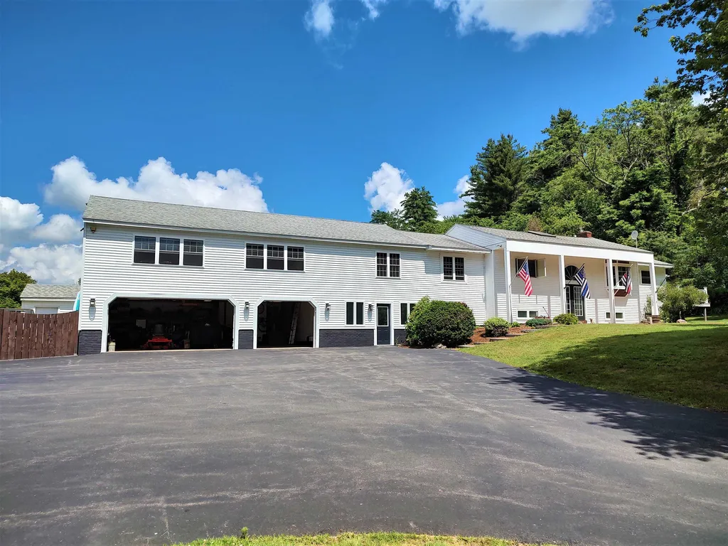 135 Oak Hill Road Concord NH 03301
