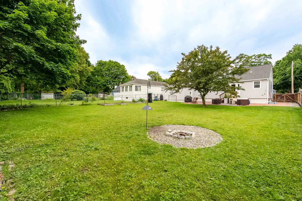 166 Decatur Road Portsmouth NH 03801
