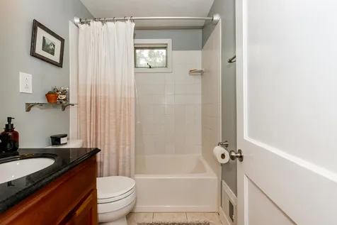 166 Decatur Road Portsmouth NH 03801