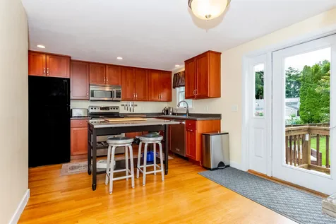 166 Decatur Road Portsmouth NH 03801