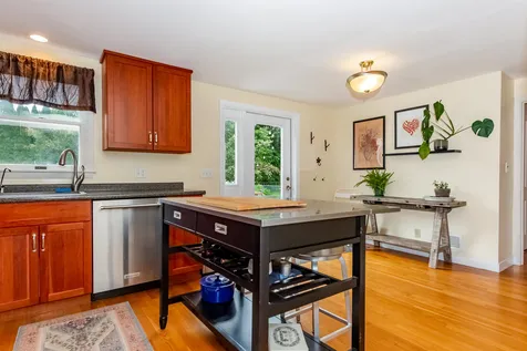 166 Decatur Road Portsmouth NH 03801
