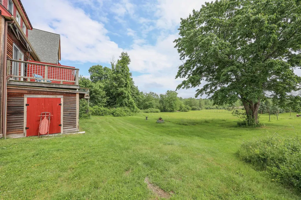5 Hillcrest Drive Stratham NH 03885