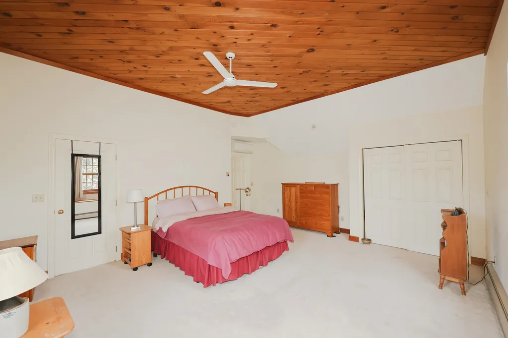 5 Hillcrest Drive Stratham NH 03885