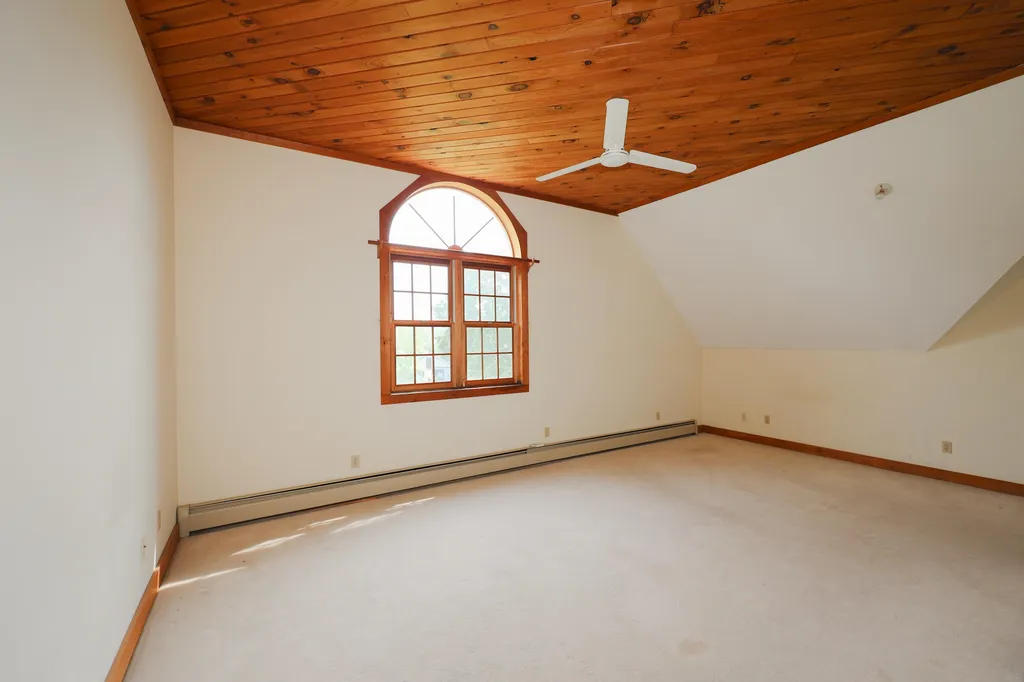 5 Hillcrest Drive Stratham NH 03885