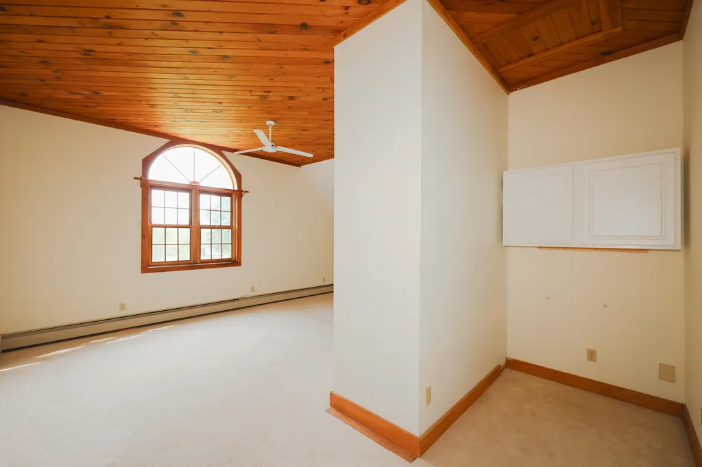 5 Hillcrest Drive Stratham NH 03885