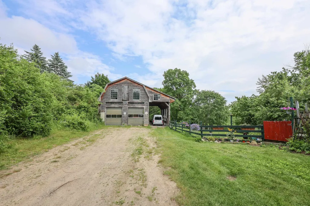 5 Hillcrest Drive Stratham NH 03885