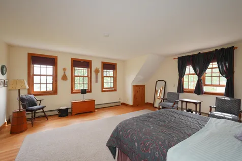5 Hillcrest Drive Stratham NH 03885