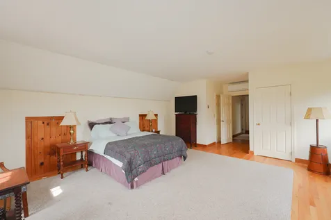 5 Hillcrest Drive Stratham NH 03885