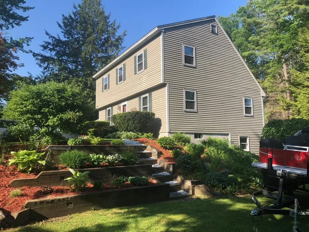 3 Cindy Avenue Claremont NH 03743