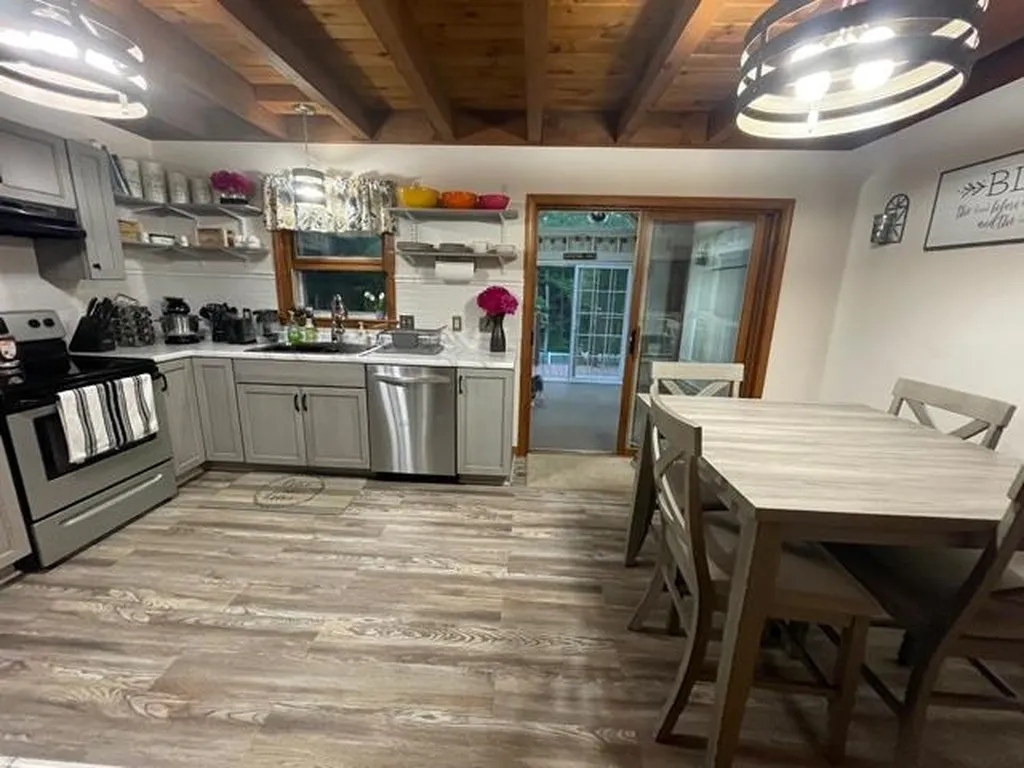 3 Cindy Avenue Claremont NH 03743