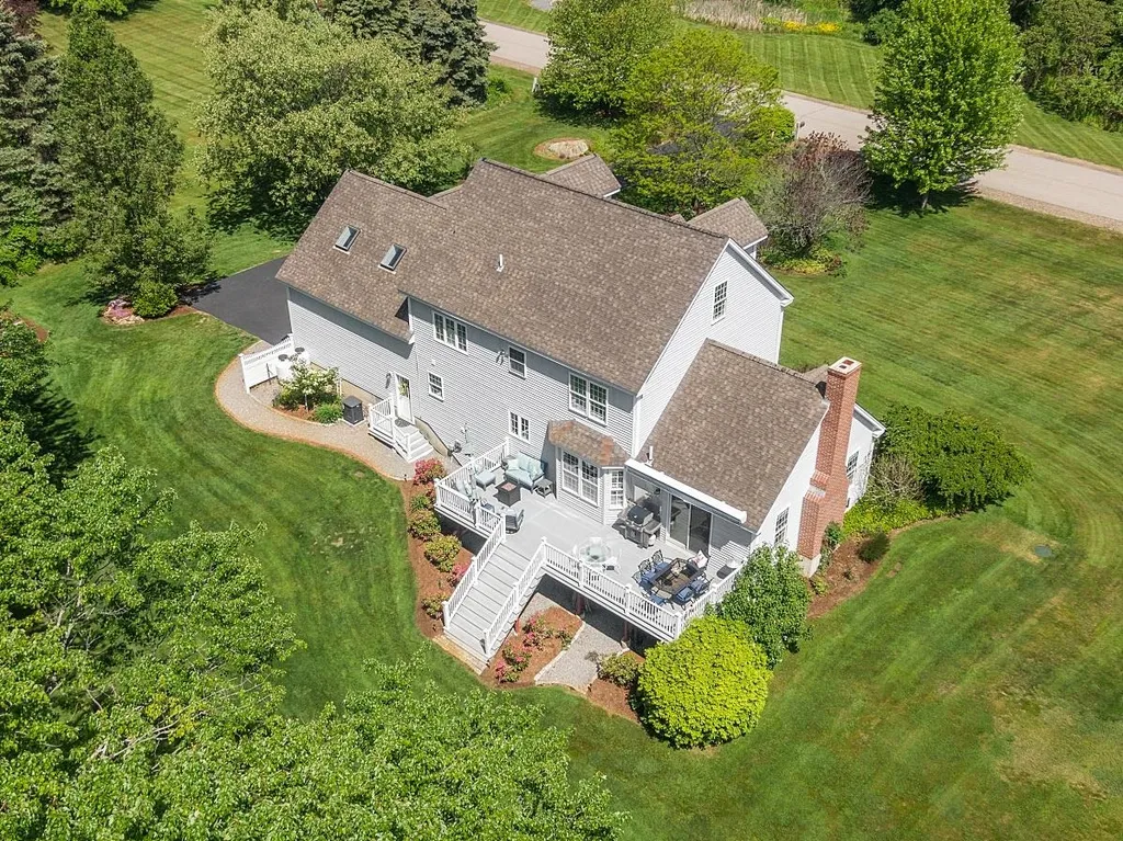 5 Fieldstone Lane Hampton Falls NH 03844