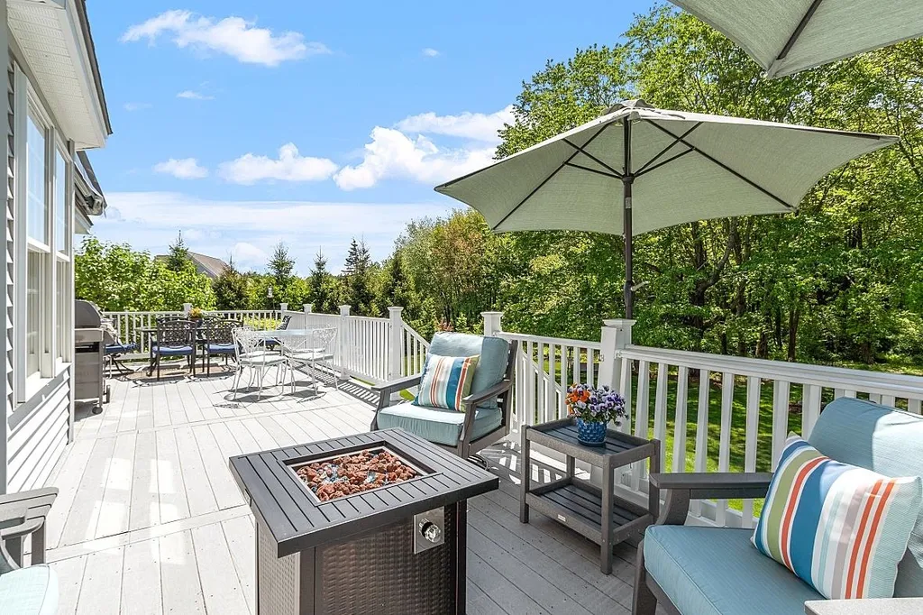 5 Fieldstone Lane Hampton Falls NH 03844
