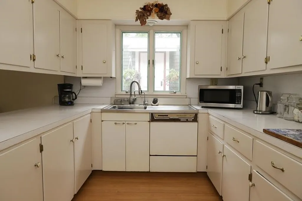 1128 Hardscrabble Road Bristol VT 05443