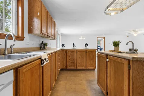 392 Salisbury Road Franklin NH 03235