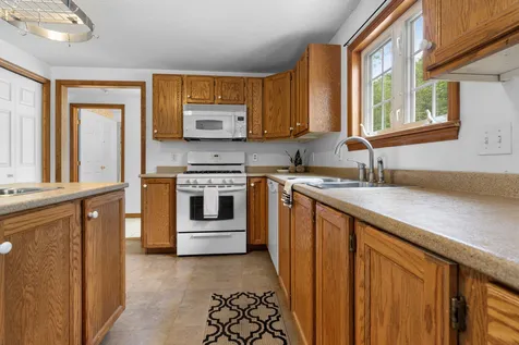 392 Salisbury Road Franklin NH 03235
