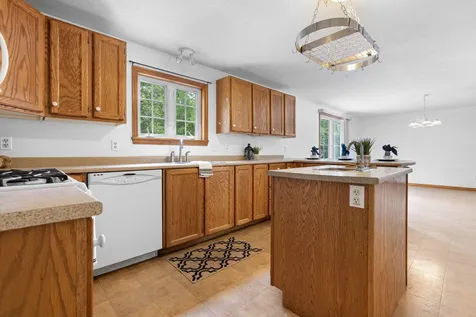 392 Salisbury Road Franklin NH 03235