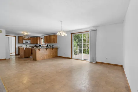 392 Salisbury Road Franklin NH 03235