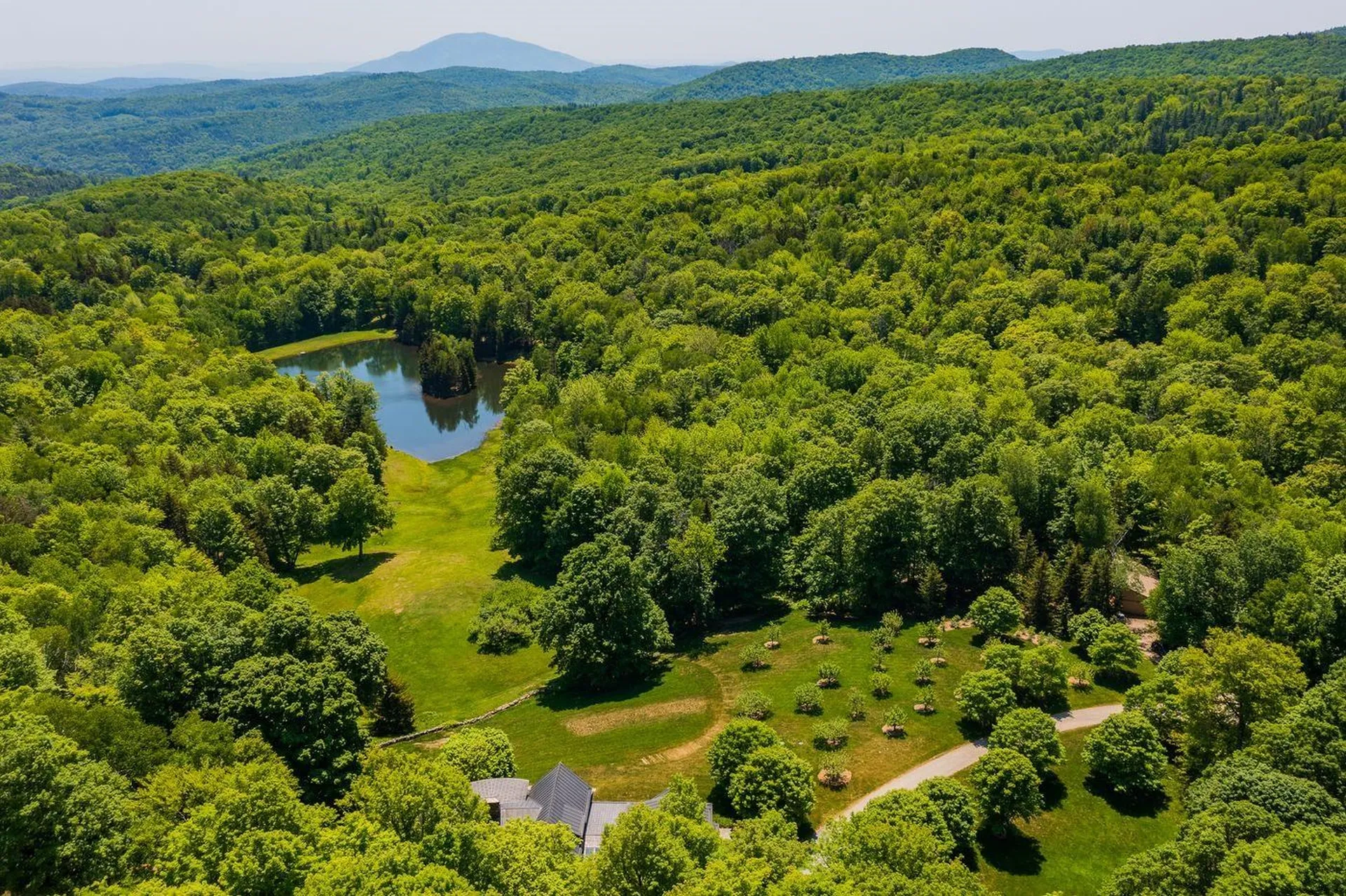 1862 Long Hill Road Woodstock VT 05071