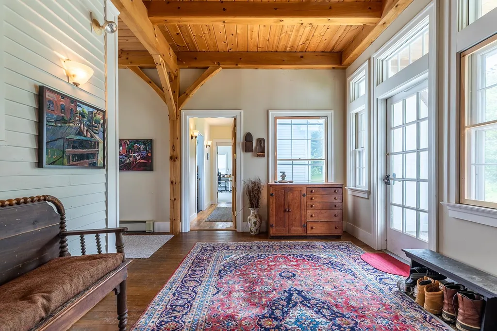 702 Middlebrook Road West Fairlee VT 05045