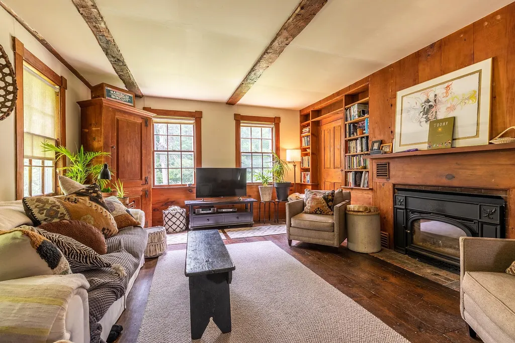 702 Middlebrook Road West Fairlee VT 05045