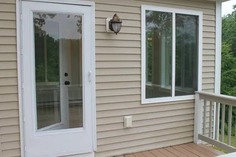 5 Twitchells Way Sandown NH 03873
