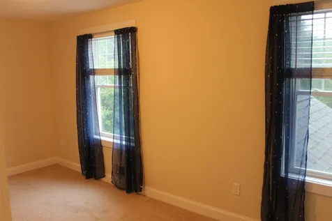 5 Twitchells Way Sandown NH 03873