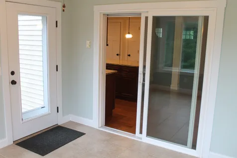 5 Twitchells Way Sandown NH 03873