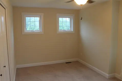 5 Twitchells Way Sandown NH 03873