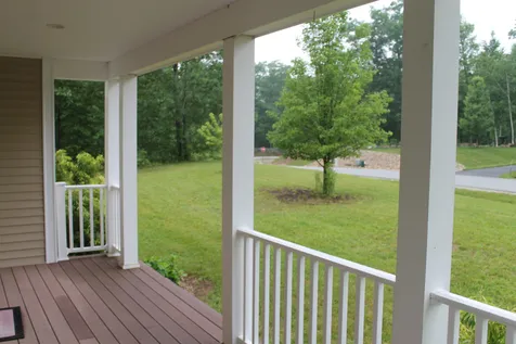 5 Twitchells Way Sandown NH 03873
