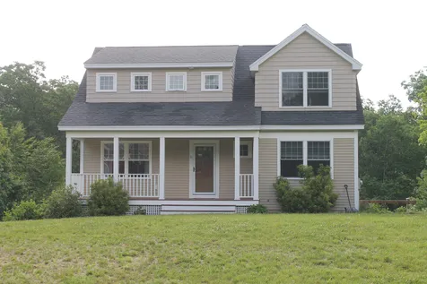 5 Twitchells Way Sandown NH 03873