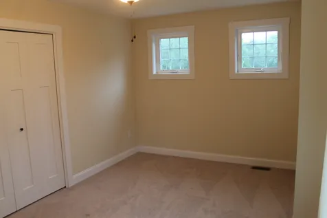 5 Twitchells Way Sandown NH 03873