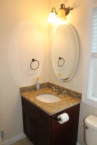 5 Twitchells Way Sandown NH 03873