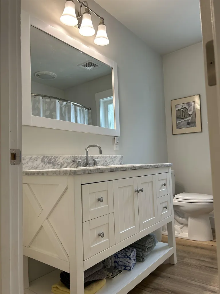 129 Front Street Exeter NH 03833