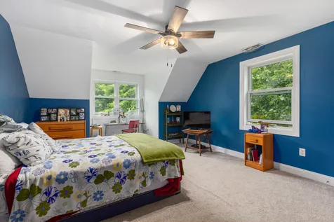 8 Nathaniel Way Exeter NH 03833