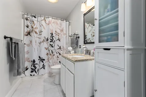 8 Nathaniel Way Exeter NH 03833