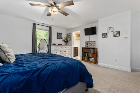 8 Nathaniel Way Exeter NH 03833