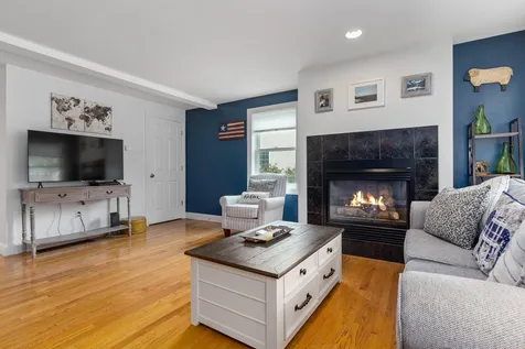 8 Nathaniel Way Exeter NH 03833