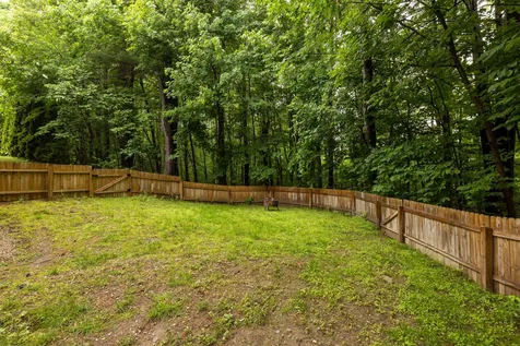 8 Nathaniel Way Exeter NH 03833