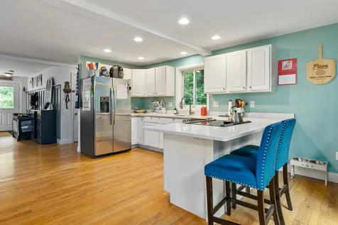 8 Nathaniel Way Exeter NH 03833