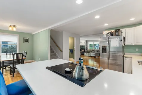 8 Nathaniel Way Exeter NH 03833