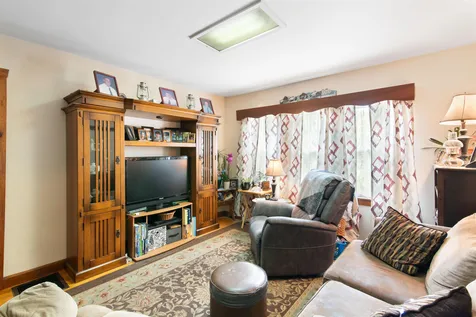 813 Western Avenue Brattleboro VT 05301