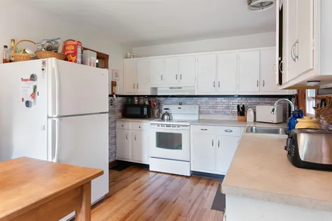 813 Western Avenue Brattleboro VT 05301