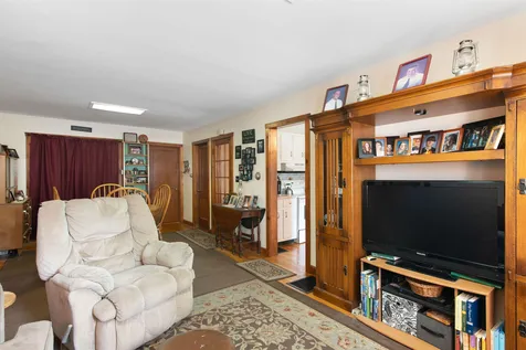 813 Western Avenue Brattleboro VT 05301