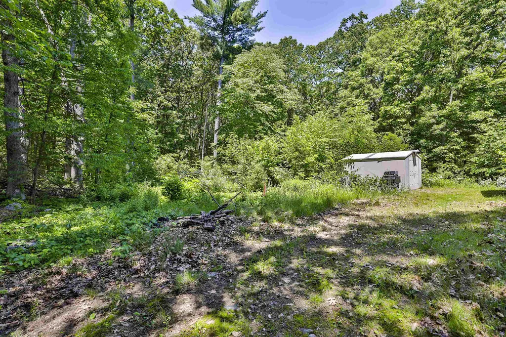 28 Wason Road Hudson NH 03051