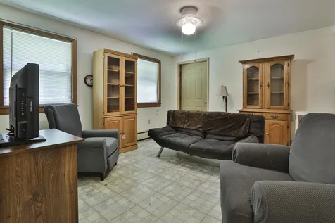 28 Wason Road Hudson NH 03051