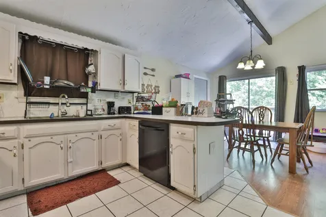28 Wason Road Hudson NH 03051