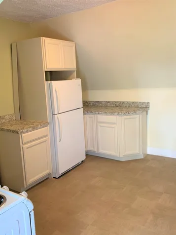121 Rosedale Avenue Manchester NH 03103